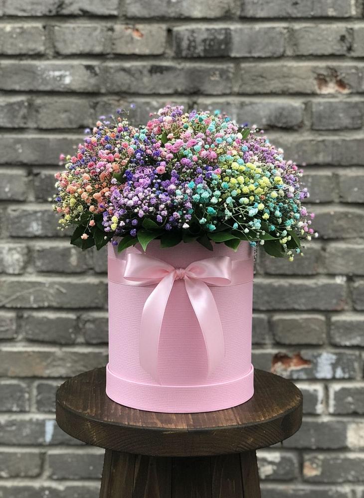 Цветочная композиция из Гипсофила и Розы в шляпной коробке в Тоншалово