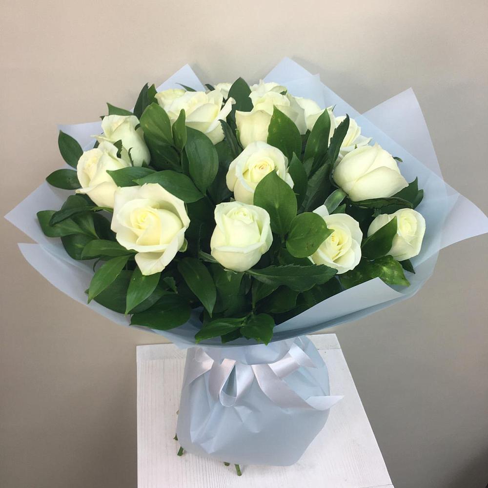 Букет 15 Белых роз Проуд в Тоншалово