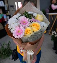 Букет цветов из:  Герберы, Розы и Хризантемы в Тоншалово
