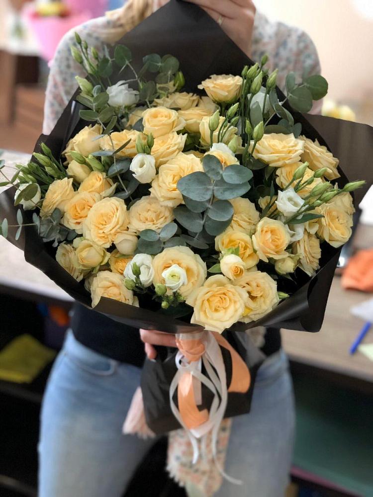 Букет цветов из: Розы и Лизиантусы в Тоншалово