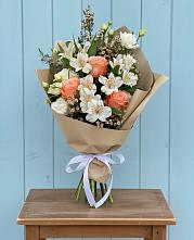 Букет цветов из:  Альстромерии, Лизиантусы, Розы и Хризантемы #REPLACE_PRED# Тоншалово