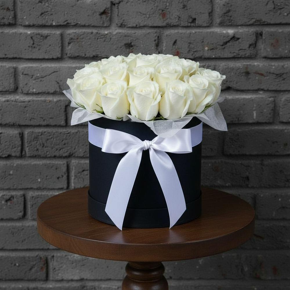 Цветочная композиция из Розы в шляпной коробке в Тоншалово