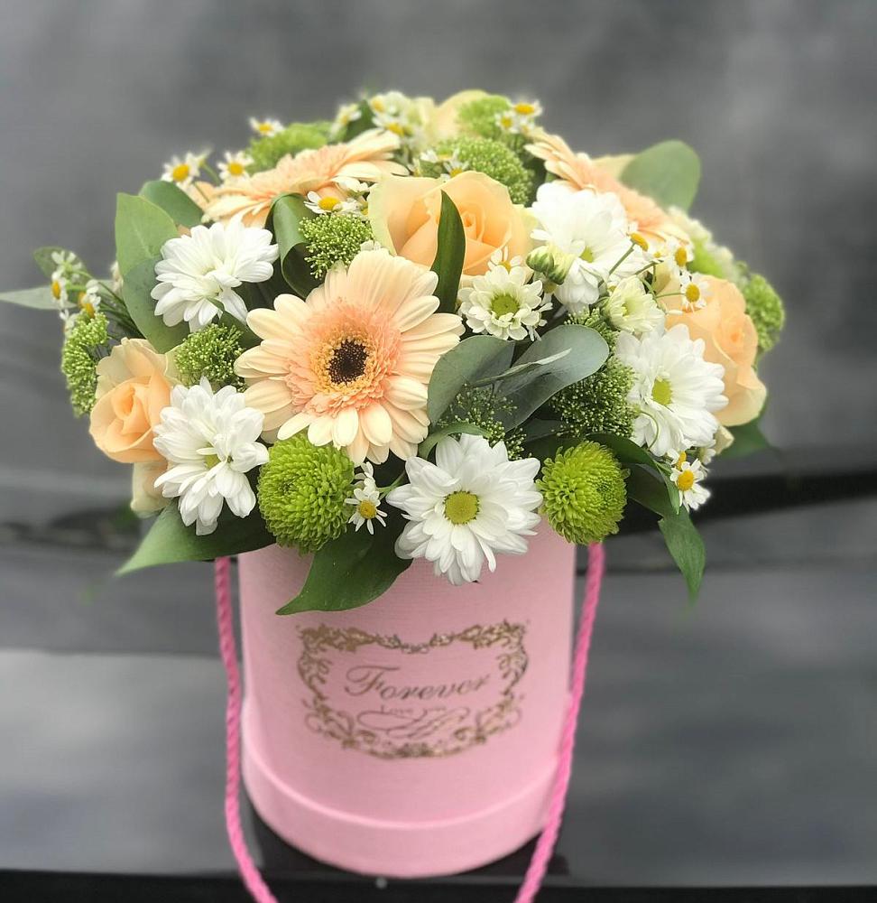 Цветочная композиция из Розы, Герберы и Хризантемы в шляпной коробке в Тоншалово