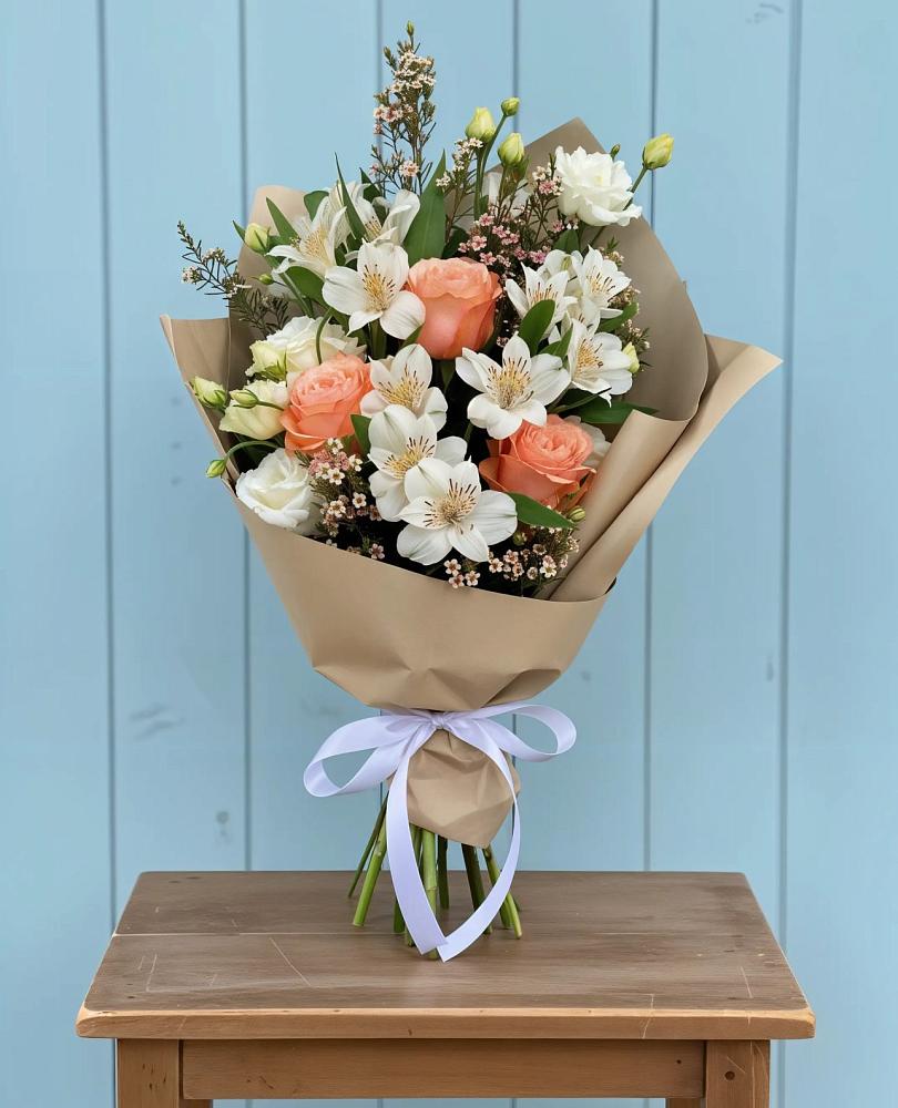 Букет цветов из: Альстромерии, Лизиантусы, Розы и Хризантемы в Тоншалово